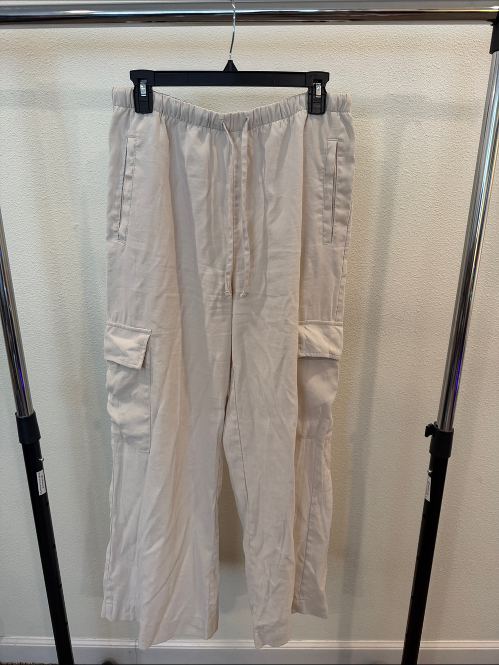 Old Navy Light Cream Cargo Joggers with Drawstring Waist
